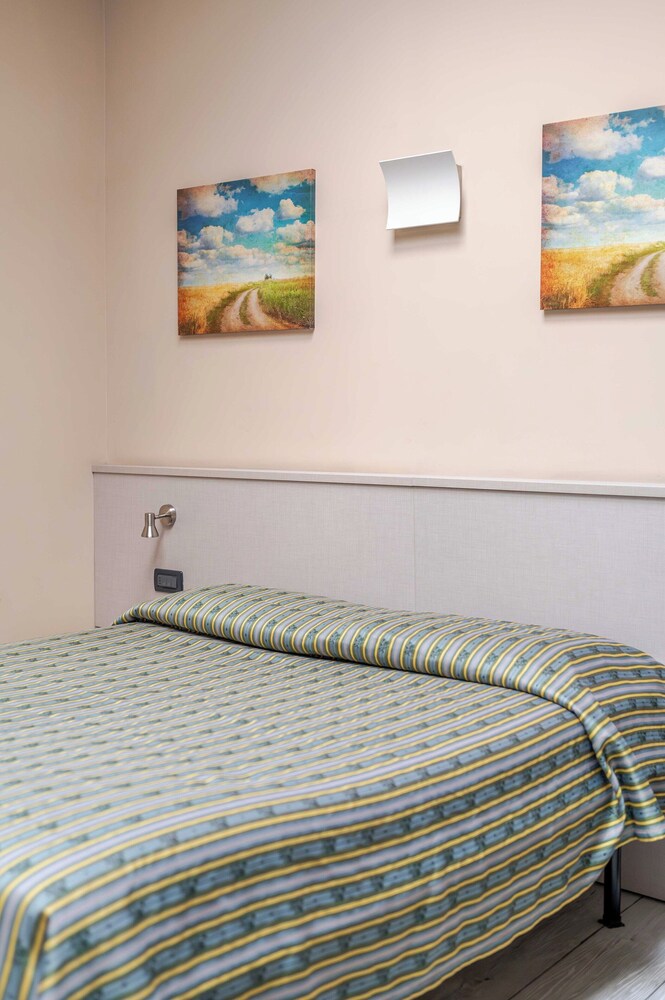 Hotel 3 Comfort and Serenity Heart of Ventimiglia photo 5
