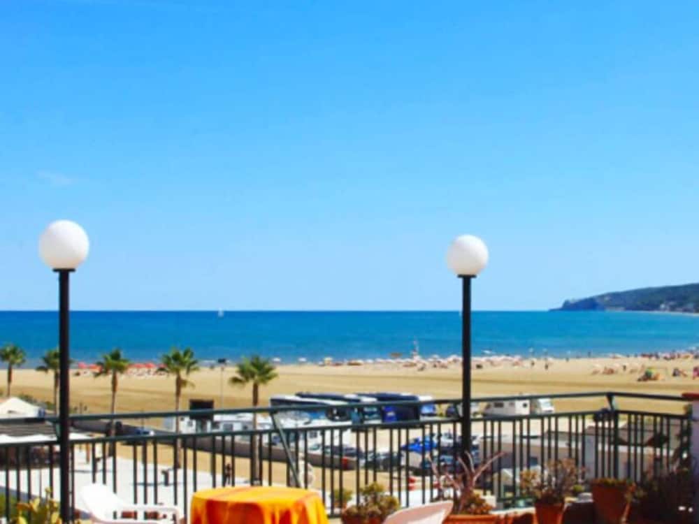 Alba Living Boutique Hotel
