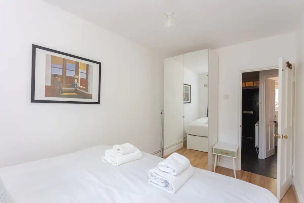 Fabulous 2 Bedroom Apartment in London Bridge