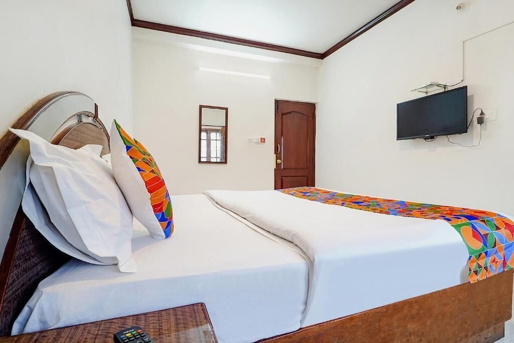 Hotel Orchid Inn