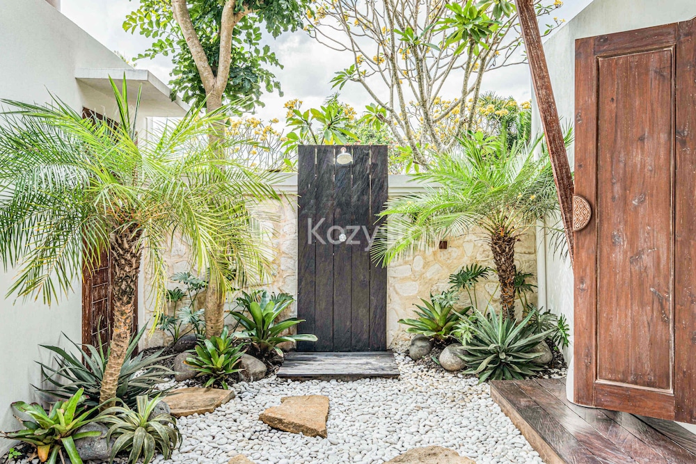 Dewandaru Villa by Kozystay - Canggu