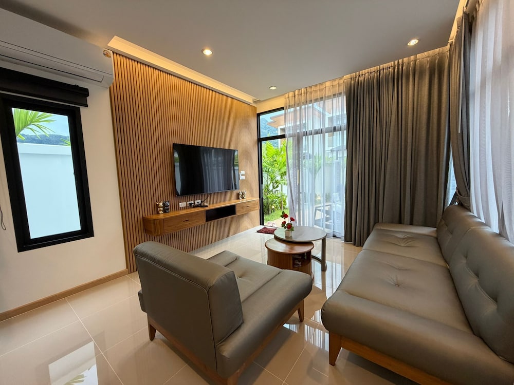 Goldena Residence Pool Villas