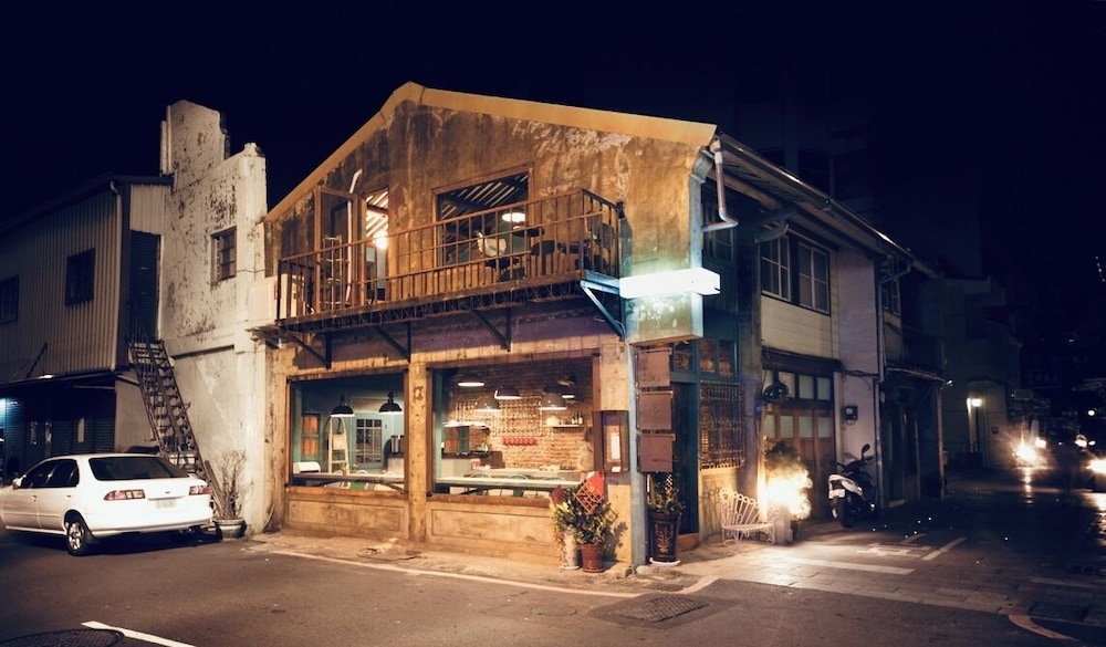 Photo 19