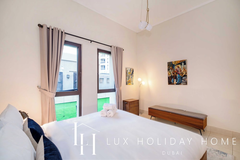 LUX The Burj Khalifa View Garden Suite