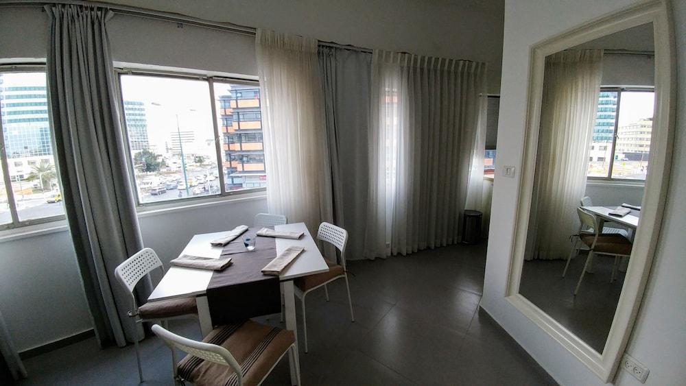 Begin19 Apartment Hotel