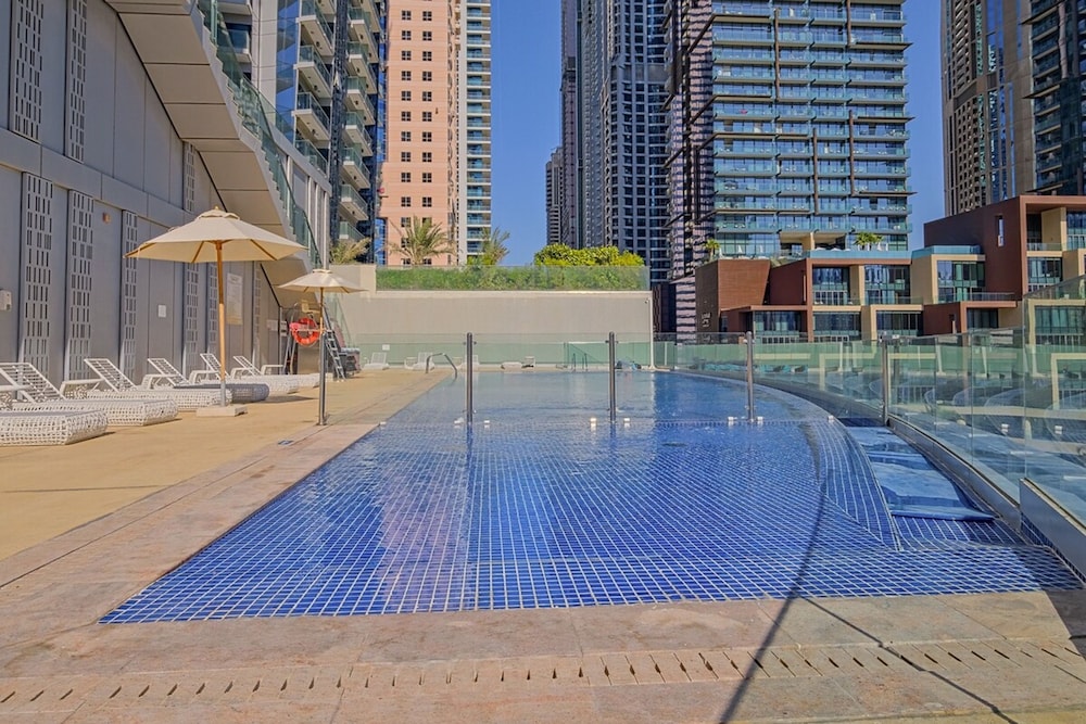 Modern Aesthetic 2-bedroom in Dubai Marina