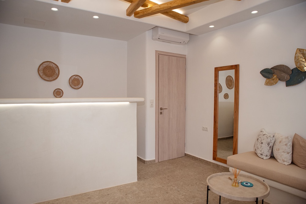 Anais Of Naxos photo 2