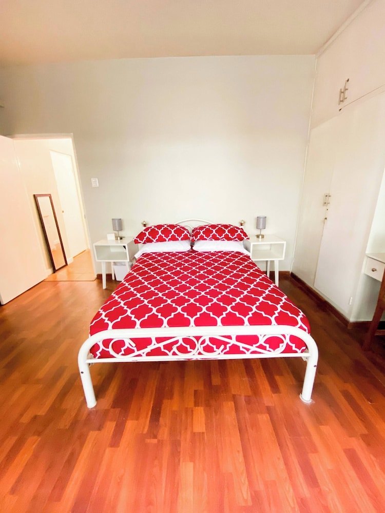 Stylish One-bedroom Apartment in Secure Compound, Port of Spain
