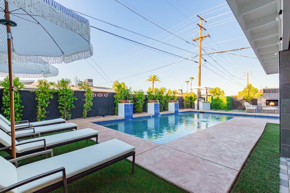 NEW The Kensington Custom Pool Al-fresco Living