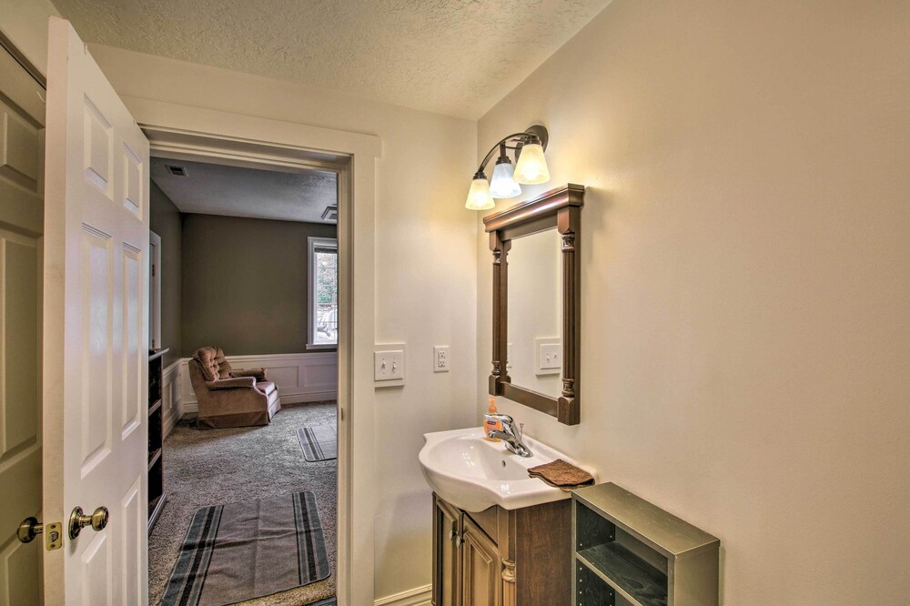 Logan Vacations - North Logan Studio, Walk to Utah State Campus! - Property Image 1