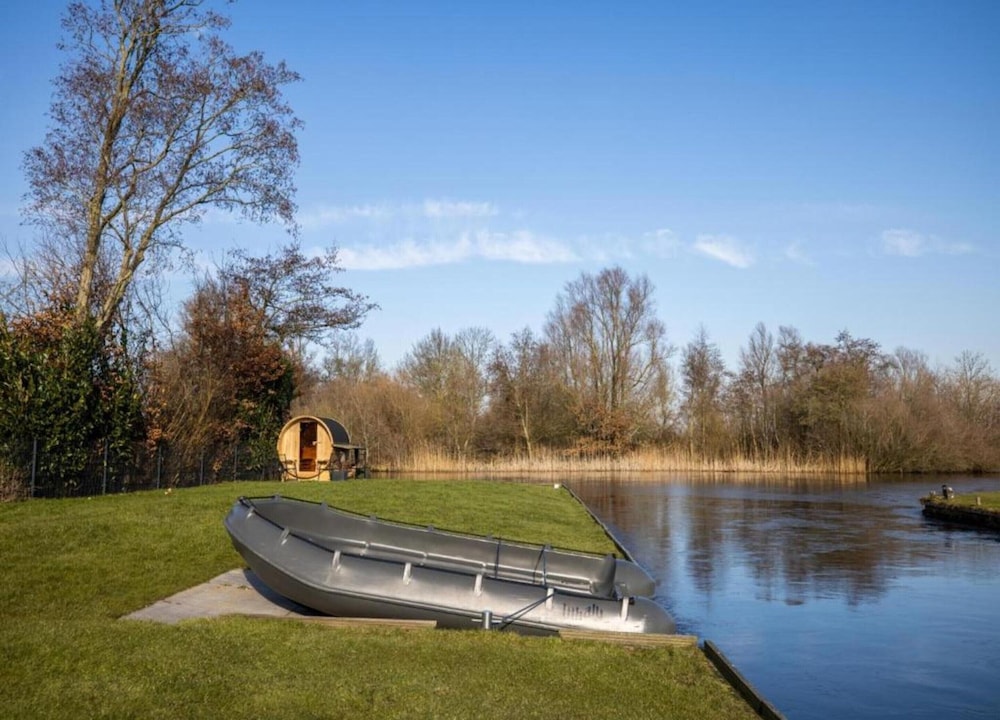 House in Boornzwaag With Private Jetty view 4