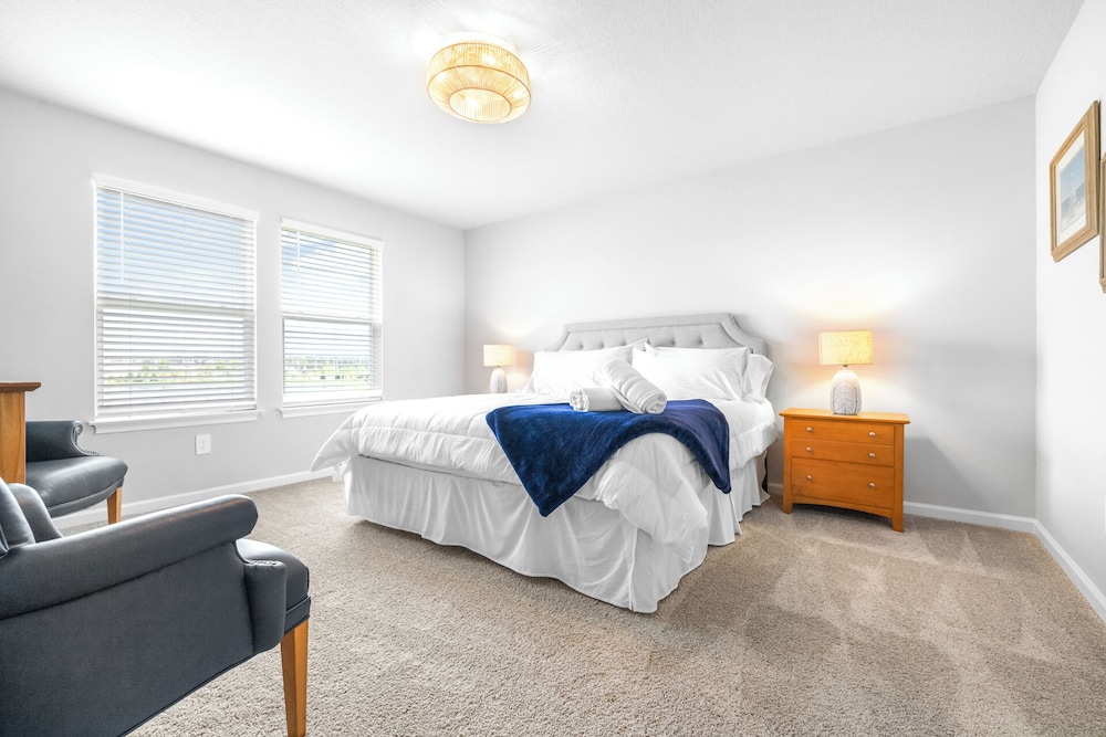 Waterview Luxury Retreat for 12!