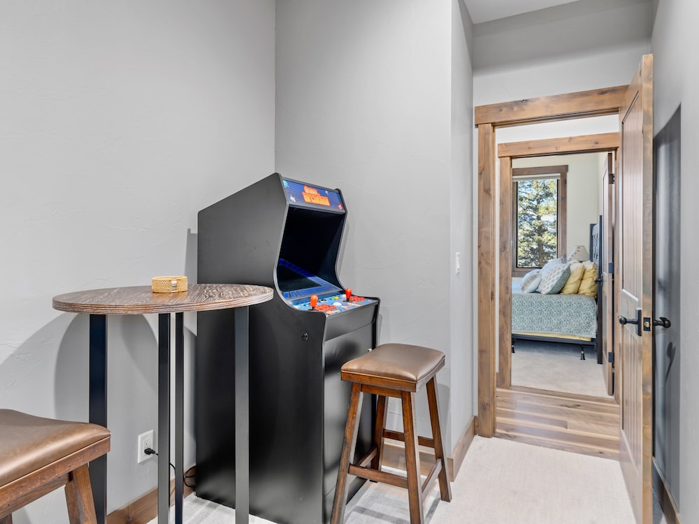 Hearthstone Luxury Vacation Rental At Windcliff 5 Bedroom Home