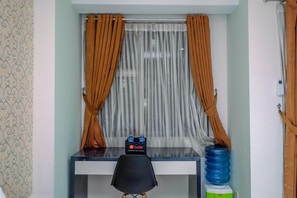 Homey and Tidy Studio Apartment at Margonda Residence 3