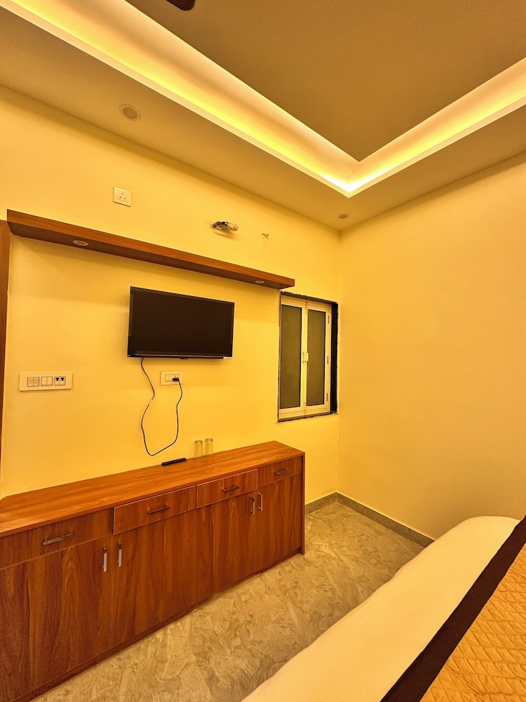 Hotel R.K Palace