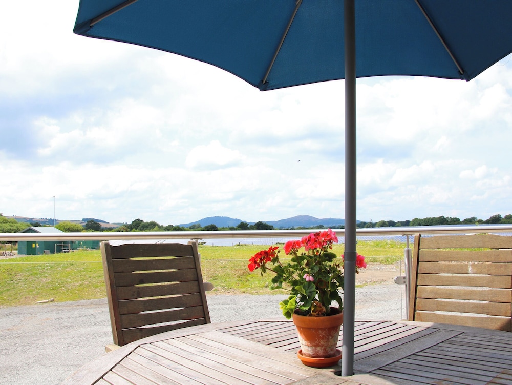 Millstone Cottages - Breidden View
