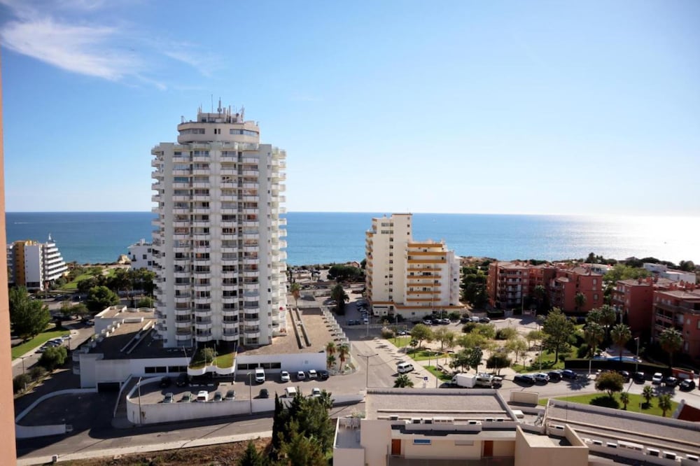 Green Tower Sea View With Garage and Balcony