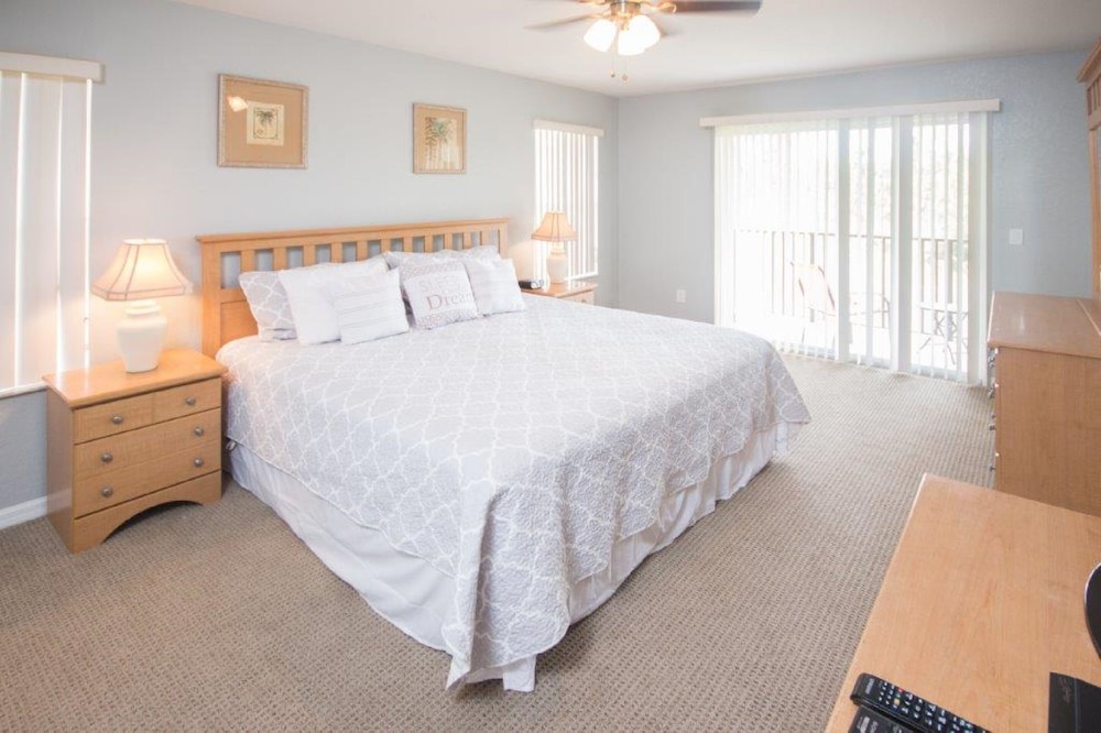 4BR Davenport Townhome by Watson-2540CL view 2