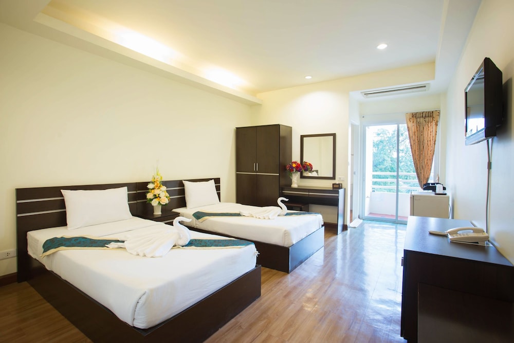 Tharakiree Place Hotel