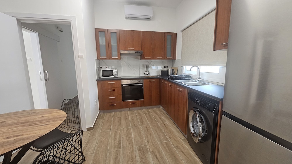 92 NIC - Stay Hydra Comfort Apartment