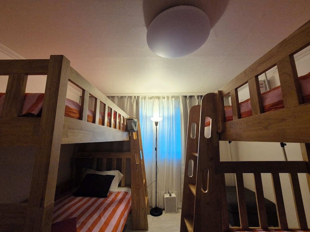 Riverside Guest House