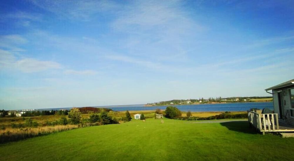 Blue Crest Cottages