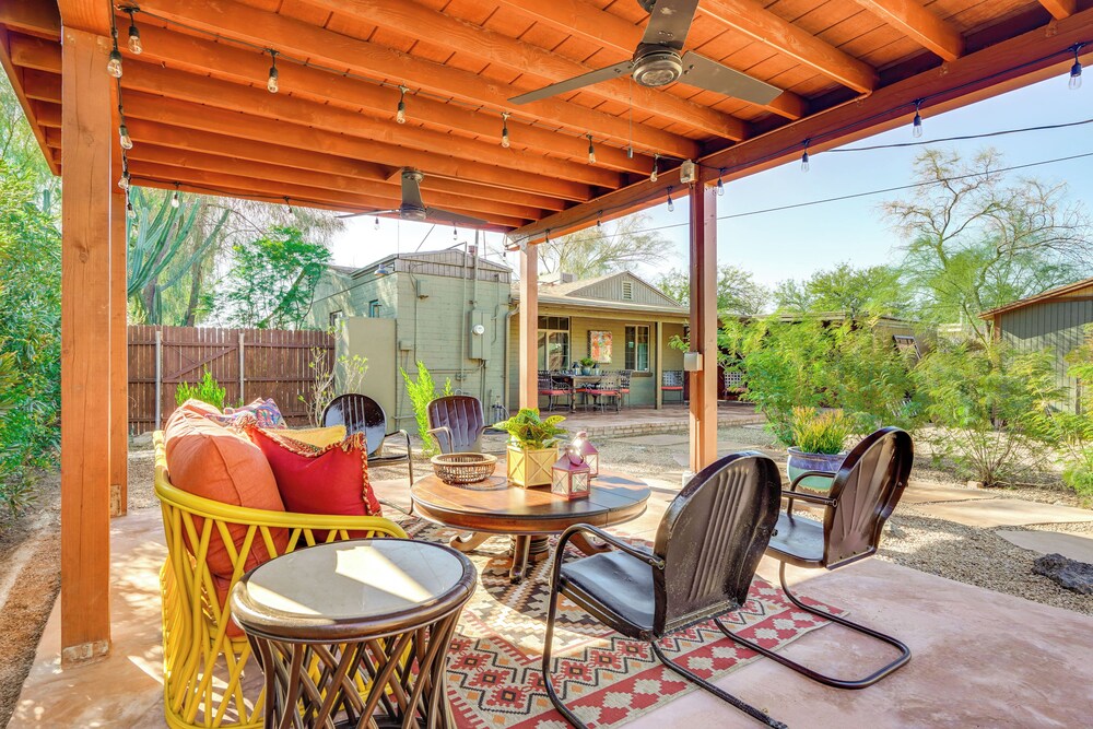 Gazebo, Patios & Grill: Colorful Tucson Retreat!