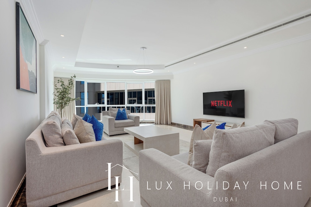 LUX The Al Seef Marina Suite 2