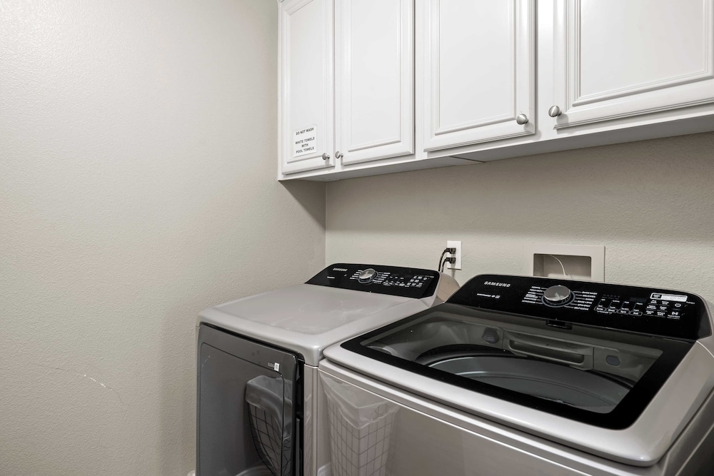 La Quinta Desert Haven Luxe Stay w/ Private Pool, Hot Tub, Pool Table