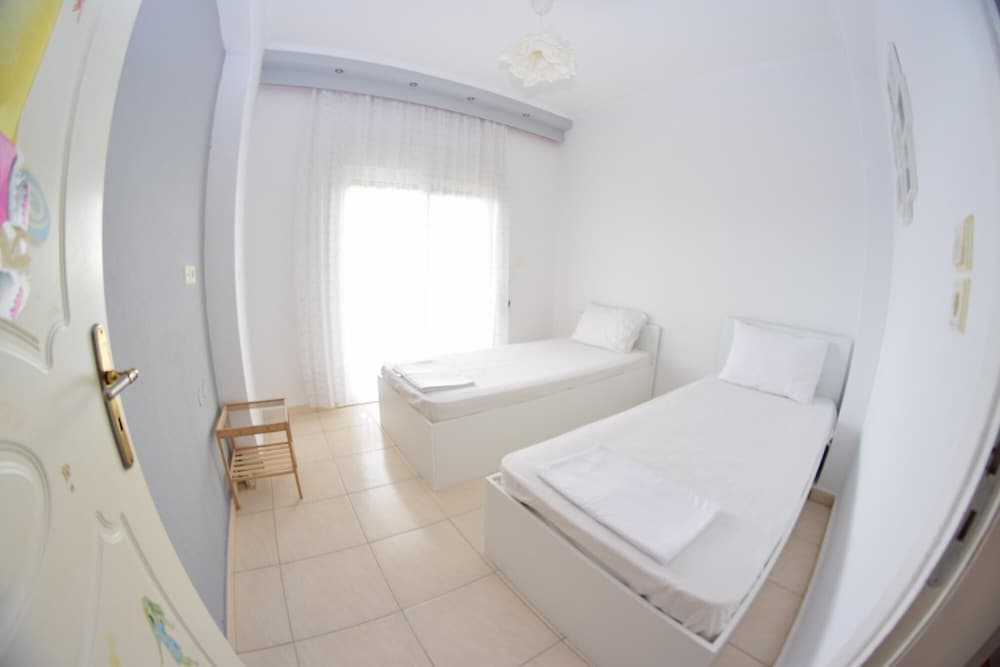 Frezia Maisonette by Travelpro Services photo 2