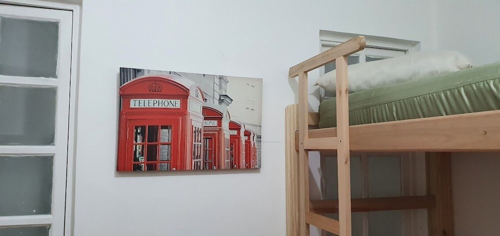 WR7 Hostel