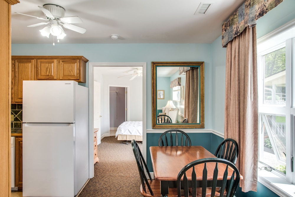 Boxwood Lodge
