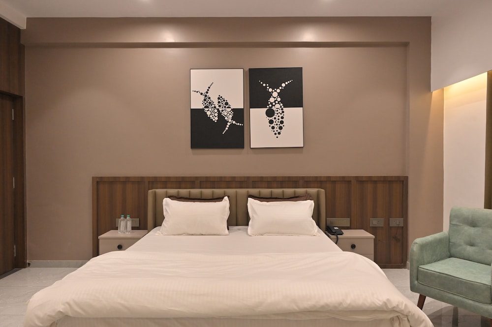 Plumeria Hotel