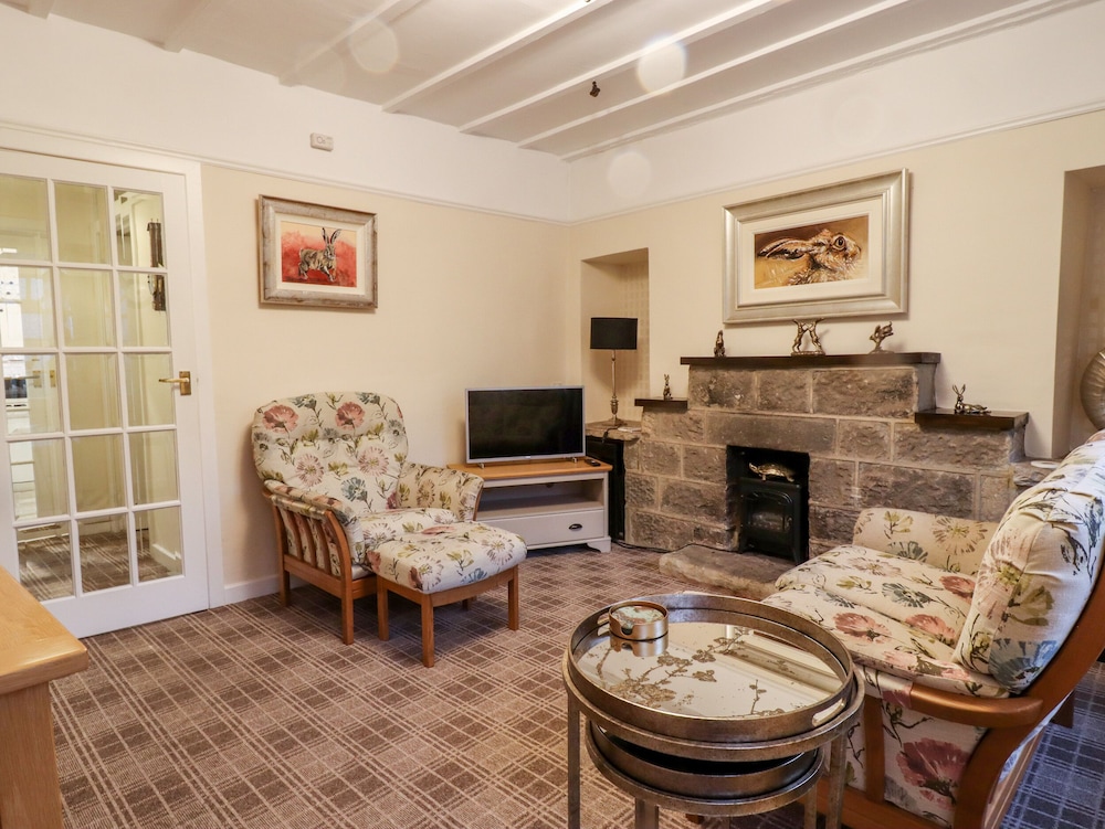 7 Scarah Bank Cottages