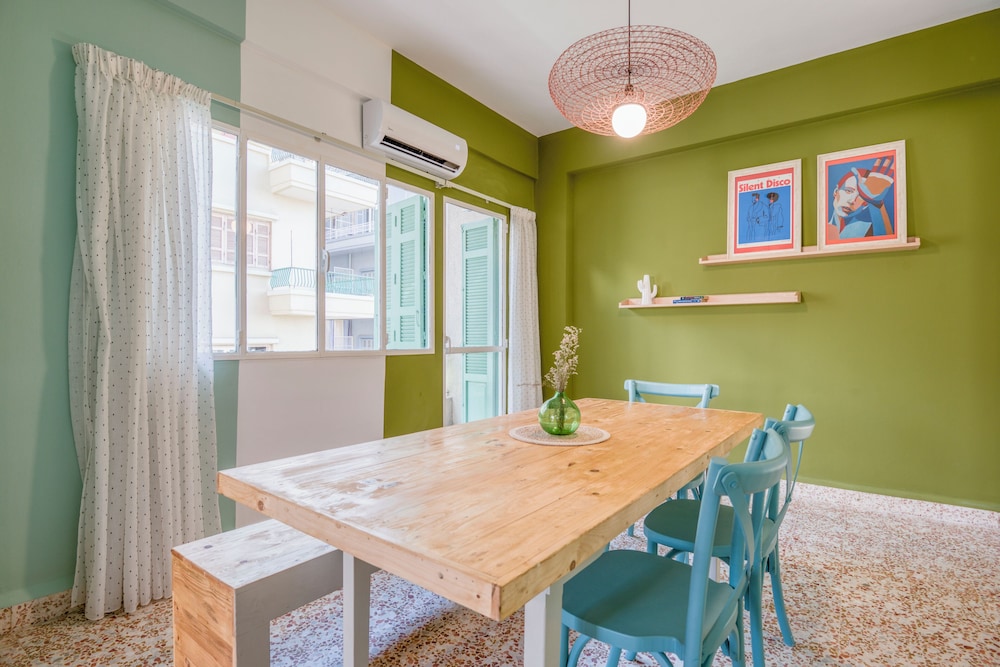 Dalida's 2-BR Apt in Mar Mikhael