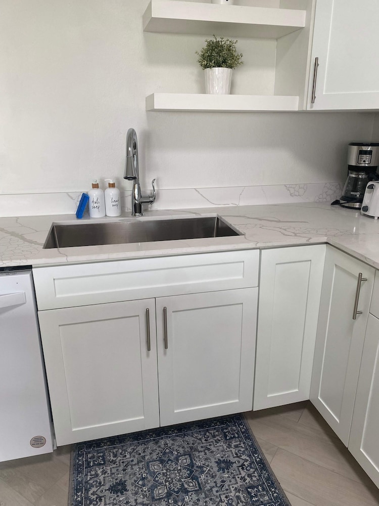 Oceanfront Condo on Seven Mile Beach