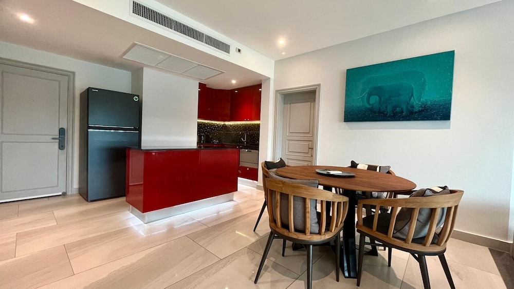 Luxury Seaview 6 Bedrooms With Infinity Pool Villa, Private Gym, Superfast Wifi