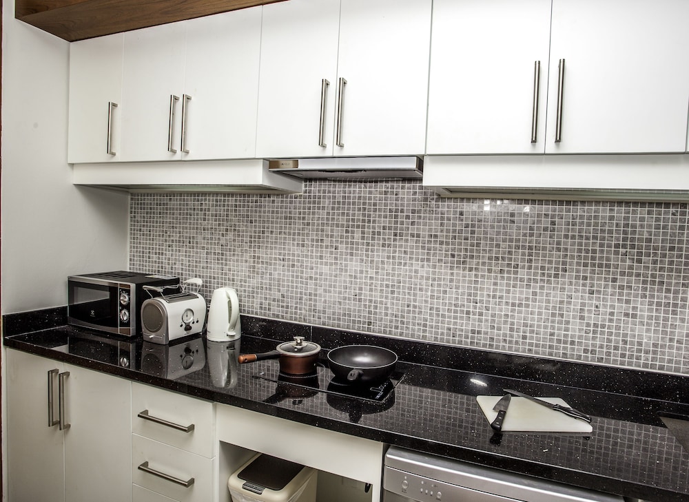 Q Kata Residence