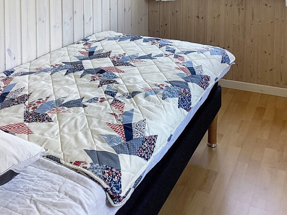 6 Person Holiday Home in Vaeggerlose