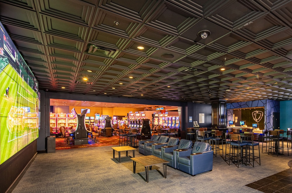 Delta Downs Racetrack Casino Hotel - Property Image 2