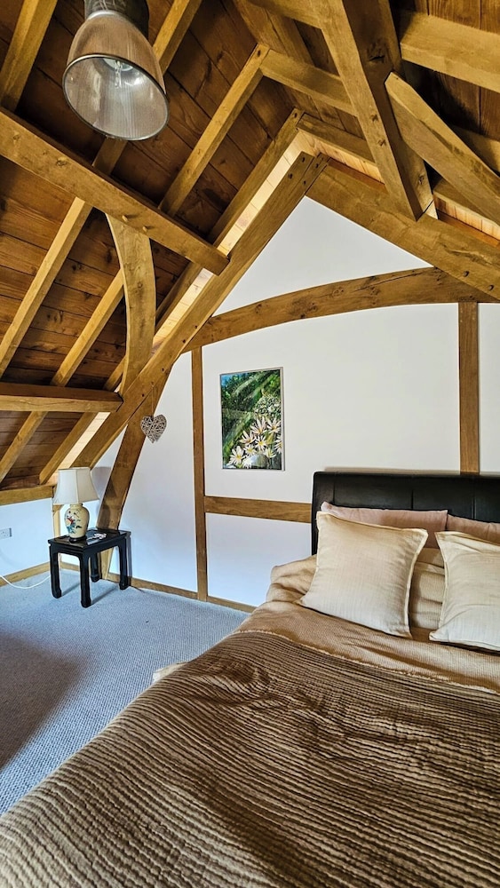 Peaceful Nature Retreat in Othery
