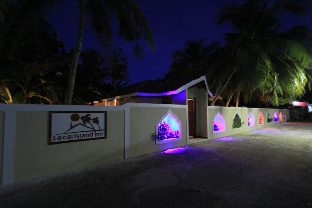 Local Island Inn