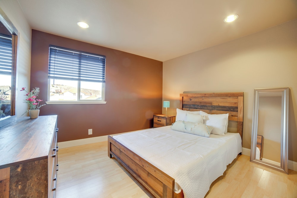 Ski Getaway w/ Hot Tub: Reno Home By Attractions