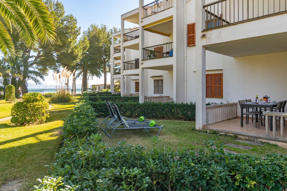 Andreu Playasol in Port d Alcudia