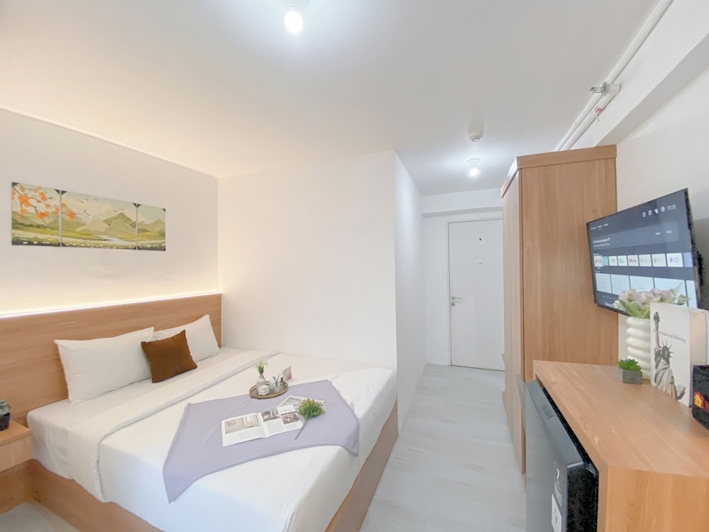 Studio Apartment At Bassura City Near Jatinegara Station