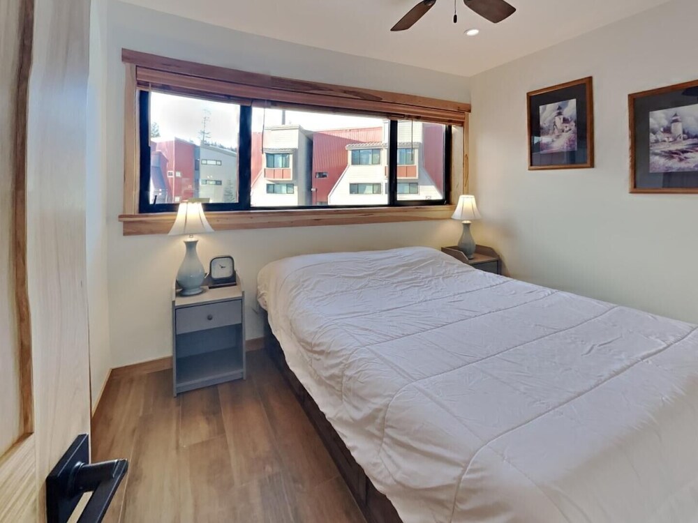 Spacious Condo with Loft, Next to Onsite Ski and Snowboard Rentals! by RedAwning view 2