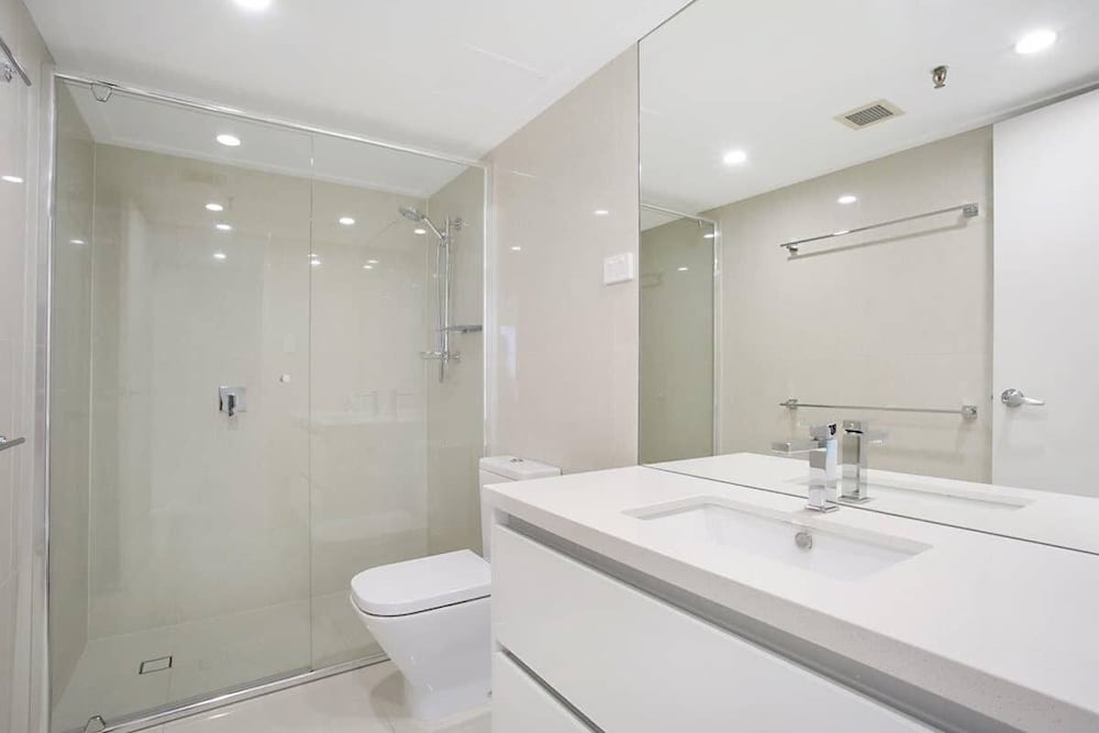 Peninsula Resort - Private Apartments
