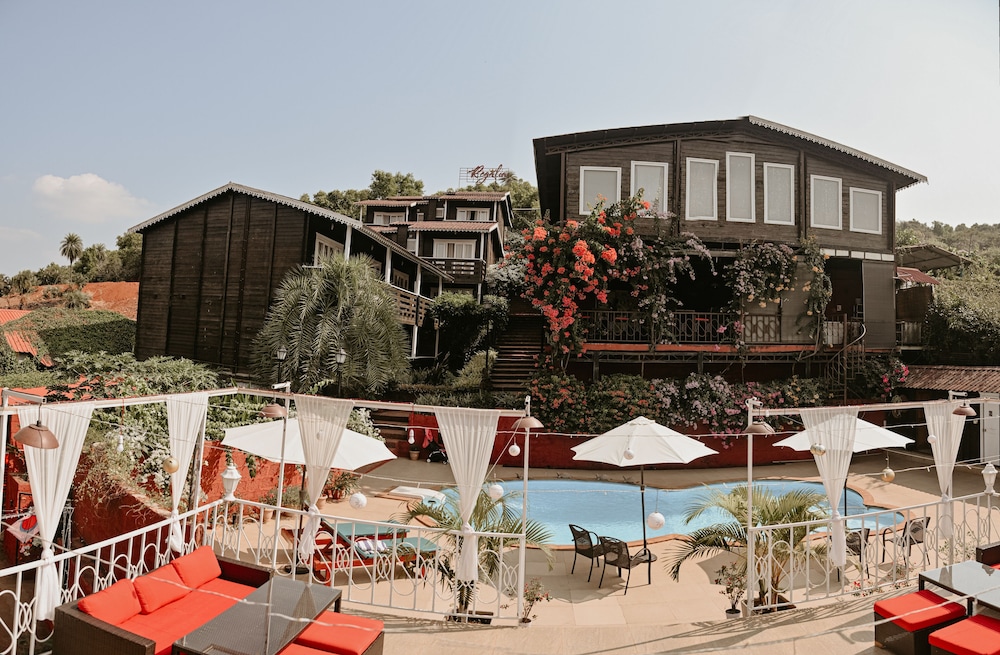 Hotel The Regalia Resort - Image 1