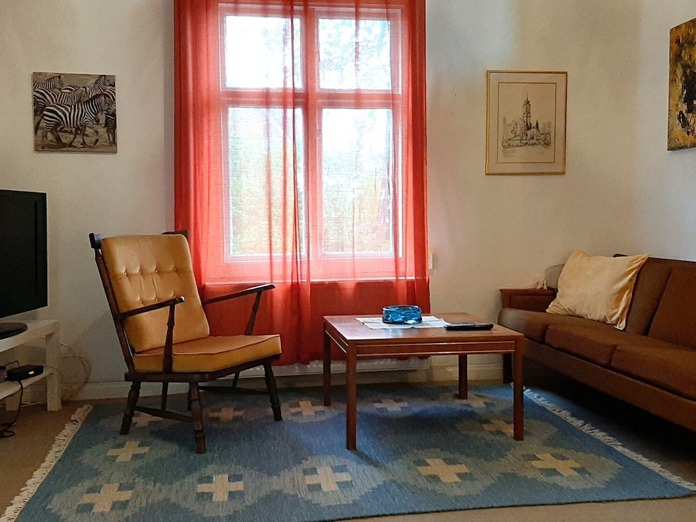 Cozy Apartment With Garden in Saffle
