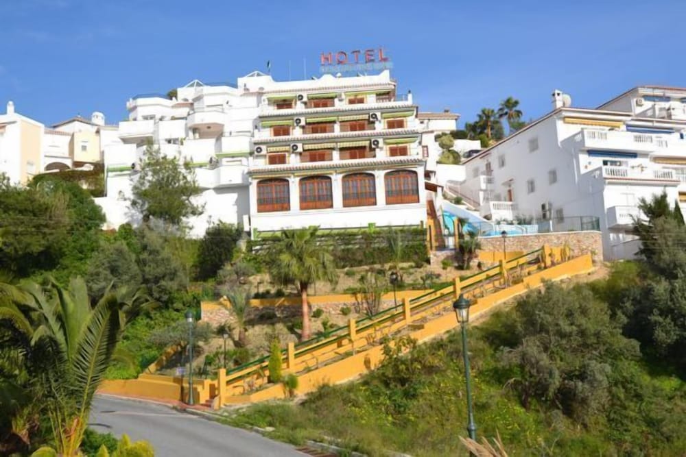 Hotel José Cruz - Image 1